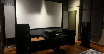 ห้อง Home Theater ที่ใช้โปรเจคเตอร์ BenQ W5700 ก่อนทำ Video Calibration โดย HDT Homedigital